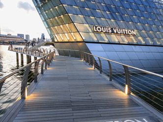 Blockchain certifies luxury